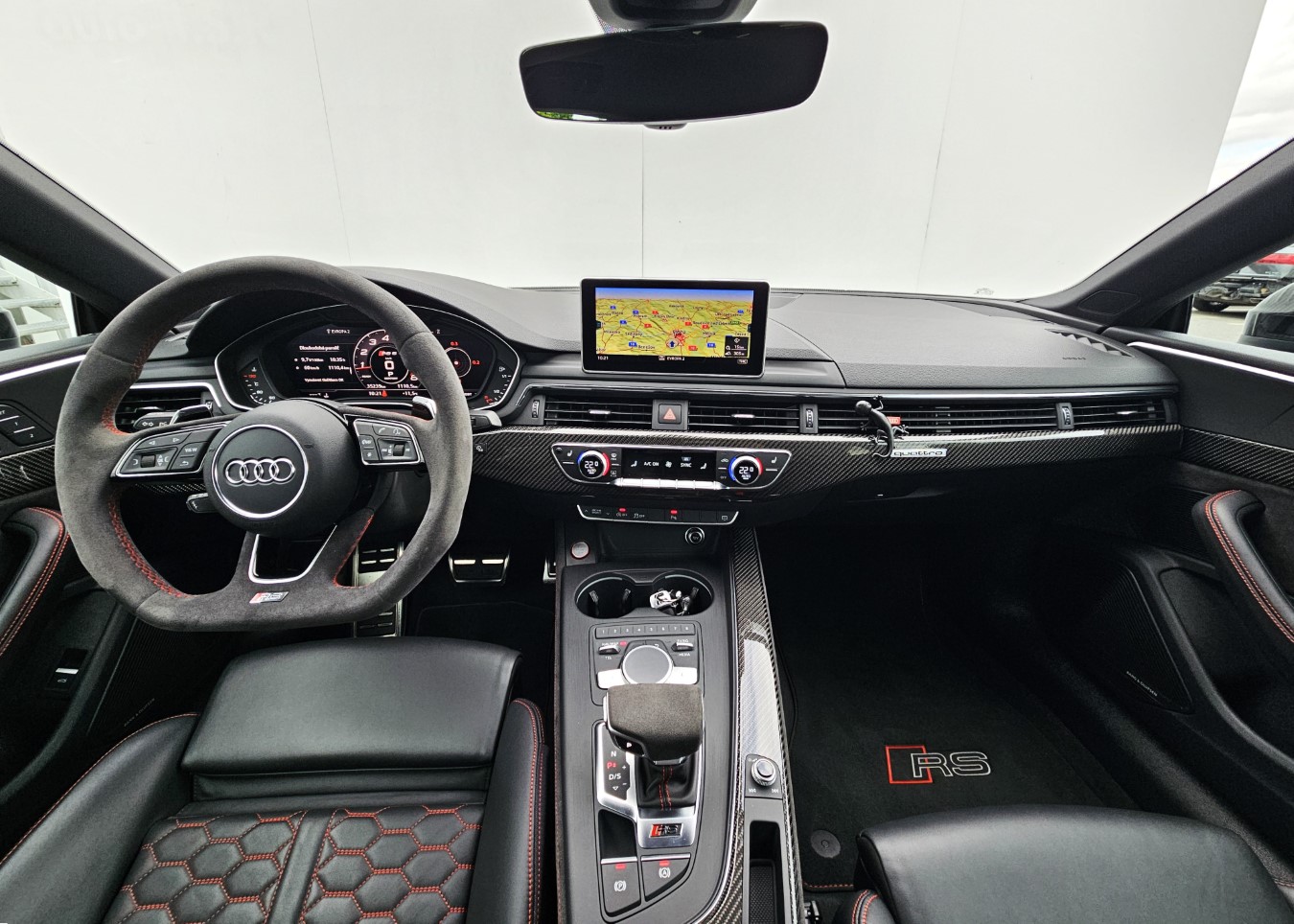 8-Vlastni-6a0d57eccd280.jpg