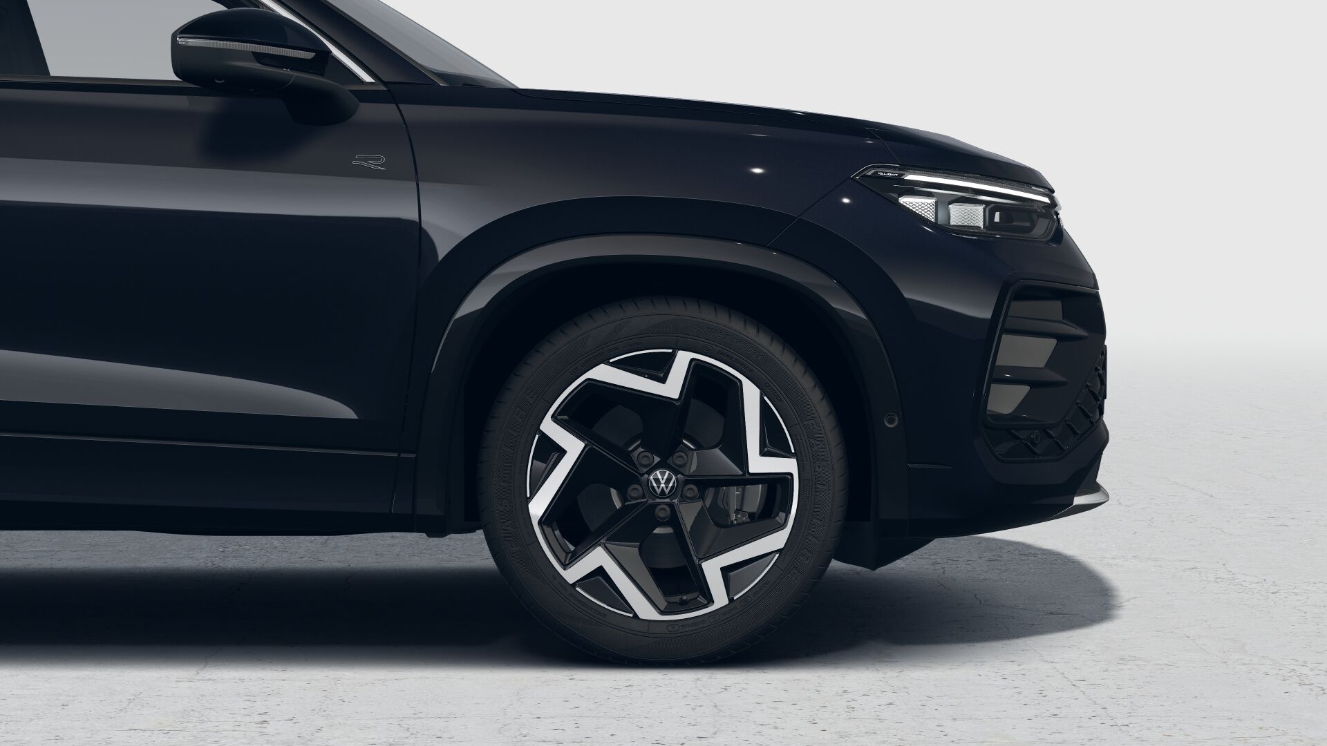 front-zoom-51-6a0bfd8f8d04b.jpg